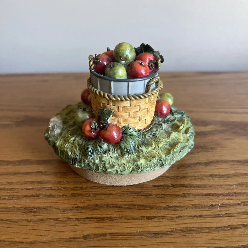 Vintage 90s Home Interiors Candle Cork Topper Basket of Apples‎